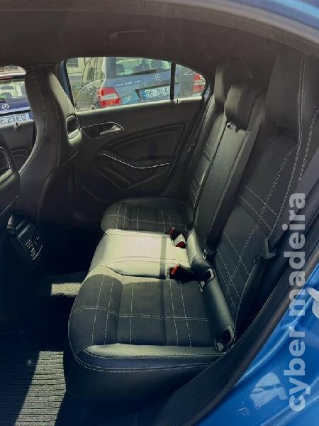 MERCEDES A A180 Urban 1.5 Dci Gasóleo