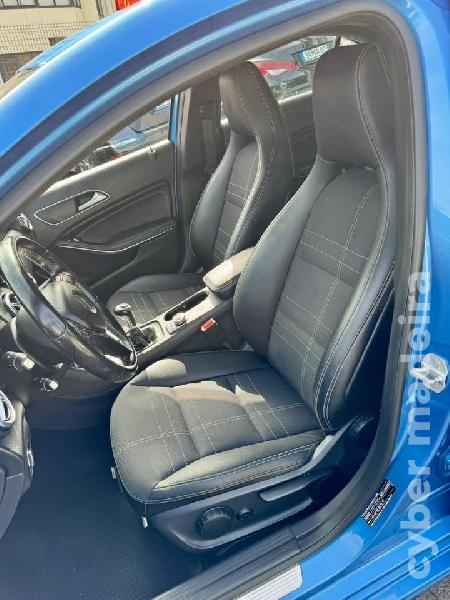 MERCEDES A A180 Urban 1.5 Dci Gasóleo