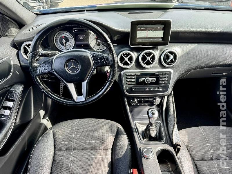 MERCEDES A A180 Urban 1.5 Dci Gasóleo
