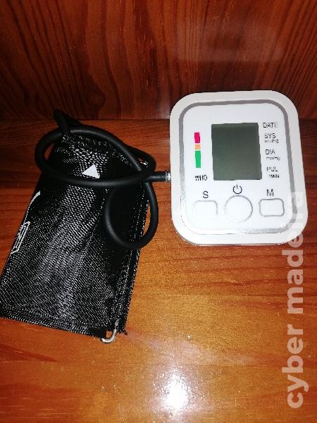 Máquina para medir a tensão