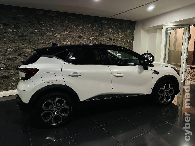 RENAULT CAPTUR TCE EXCLUSIVE CAMERA 360 Gasolina