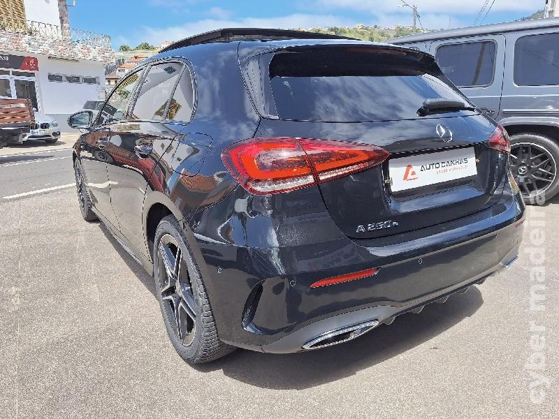MERCEDES A 250e AMG Híbrido