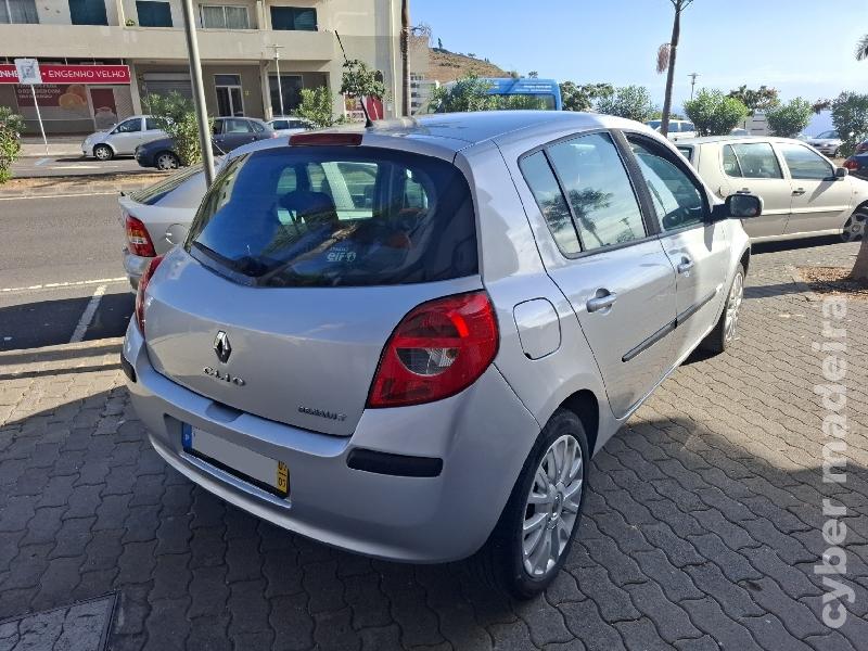 RENAULT CLIO 1.2 16v Rip Curl 100cv Gasolina
