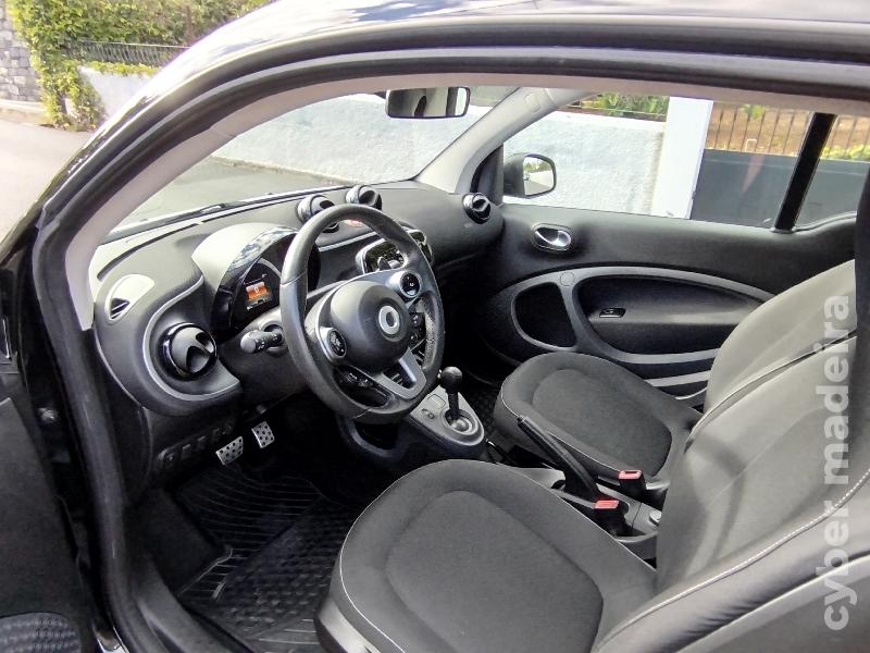 SMART FORTWO Passion com kit Look Brabus Gasolina