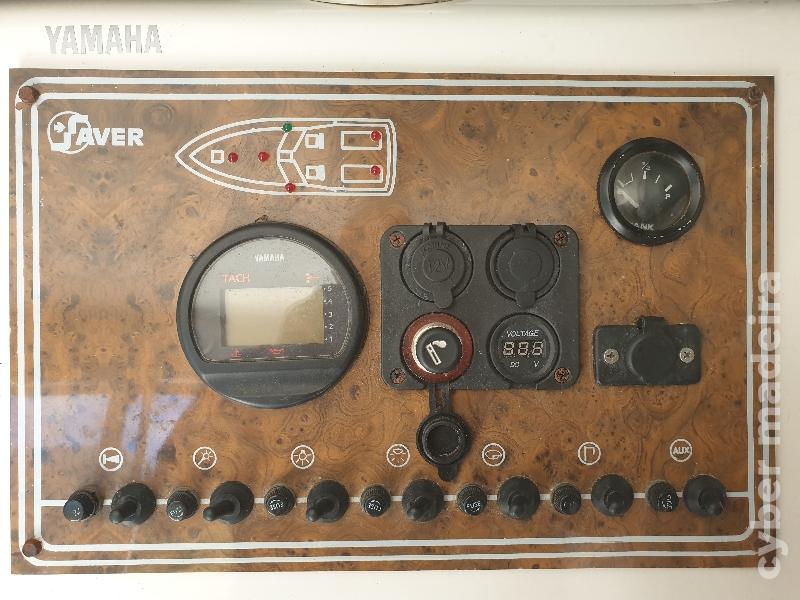 Barco com cabine 6,48m / Yamaha 115 HP