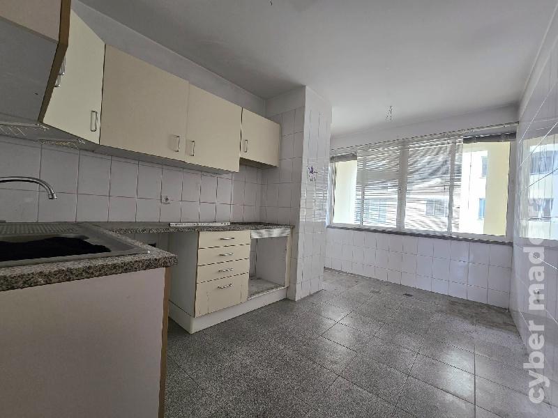 Apartamento T4 para Venda
