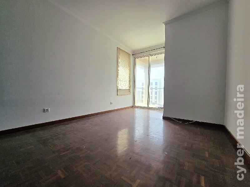 Apartamento T4 para Venda