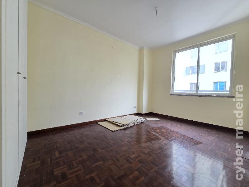 Apartamento T4 para Venda