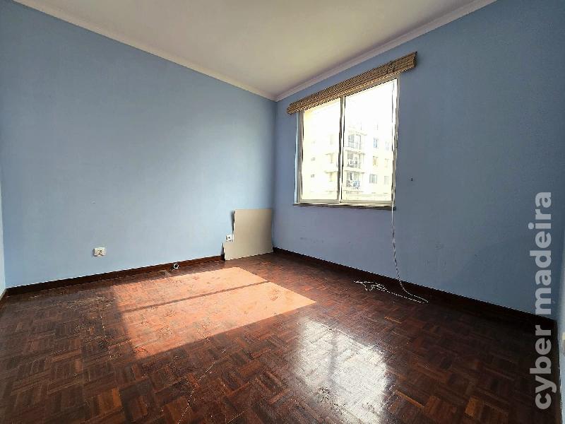 Apartamento T4 para Venda