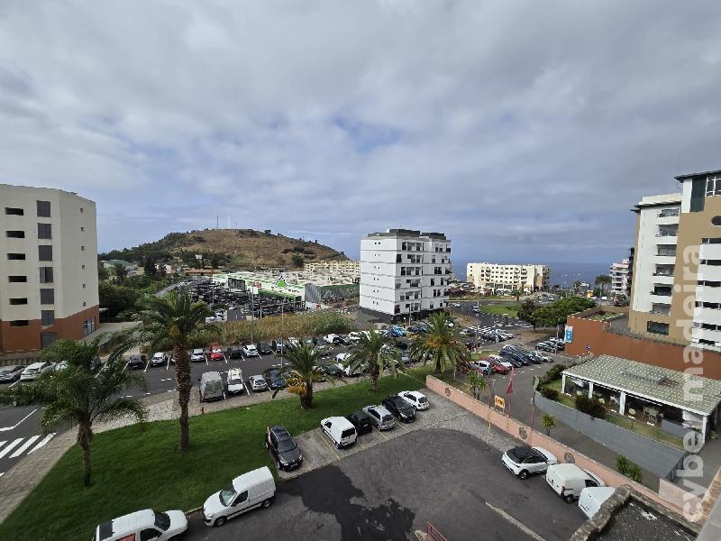 Apartamento T4 para Venda