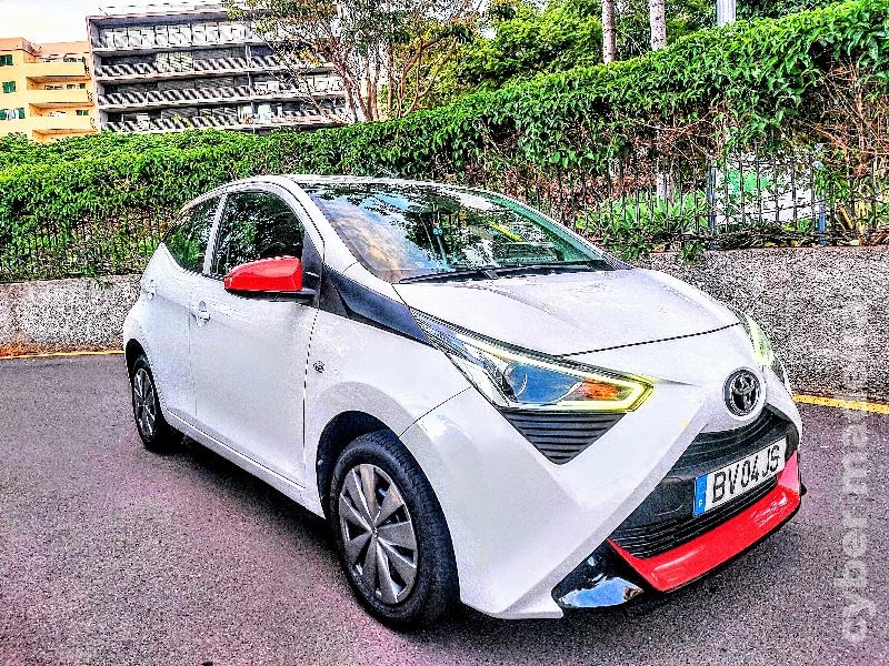 TOYOTA AYGO 1.0 2021 Gasolina