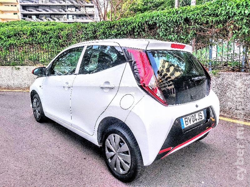 TOYOTA AYGO 1.0 2021 Gasolina
