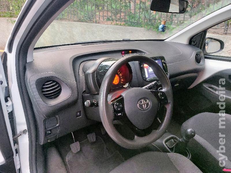 TOYOTA AYGO 1.0 2021 Gasolina