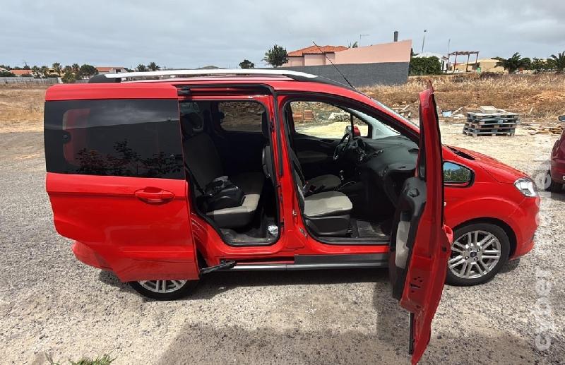 FORD TOURNEO COURIER TITANIUM 1.0 ECOBOOST Gasolina