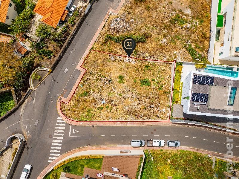Terreno T4 para Venda