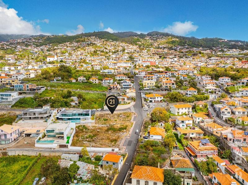 Terreno T4 para Venda