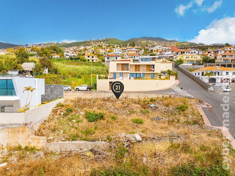Terreno T4 para Venda