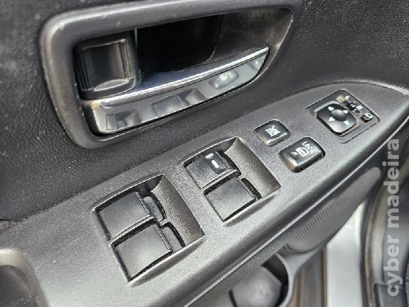 MITSUBISHI SPACE ASX 1.8D-ID 150CV Gasóleo Extras Gasóleo
