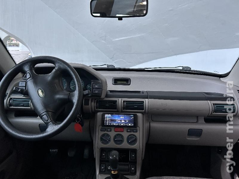 LAND-ROVER FREELANDER 5 portas Gasóleo