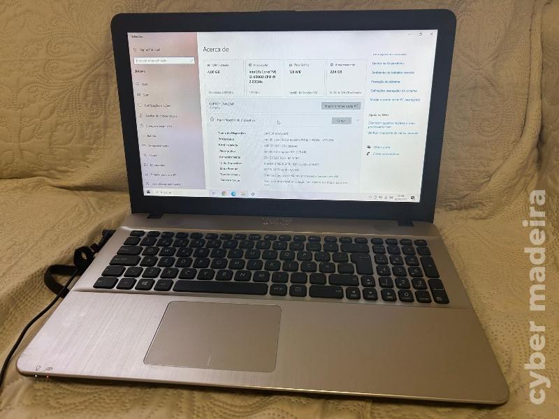 Portátil ASUS A541UA – Intel Core i3 4GB RAM 224GB TOSHIBA 15.6" HD Windows 10 (Sem bateria) Asus