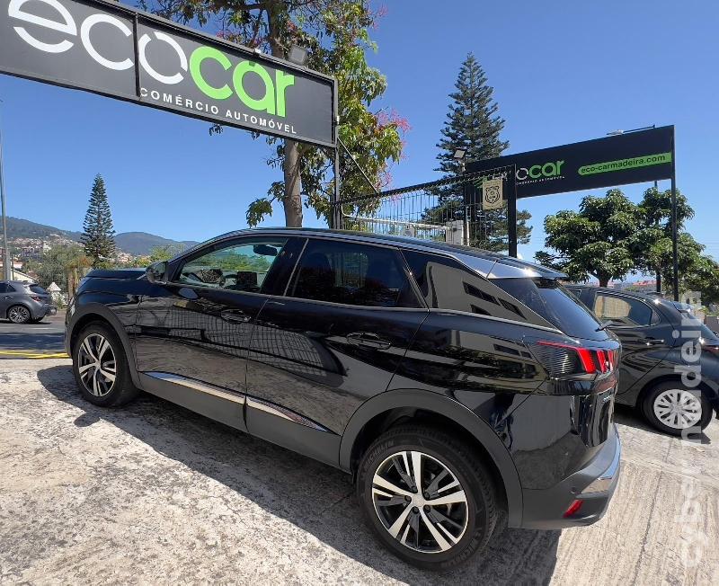 PEUGEOT 3008 1.2 PureTech 130 cv Allure Gasolina
