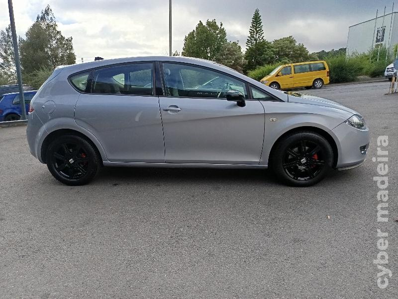 SEAT LEON 1P 2.0 TDI 140cv Gasóleo