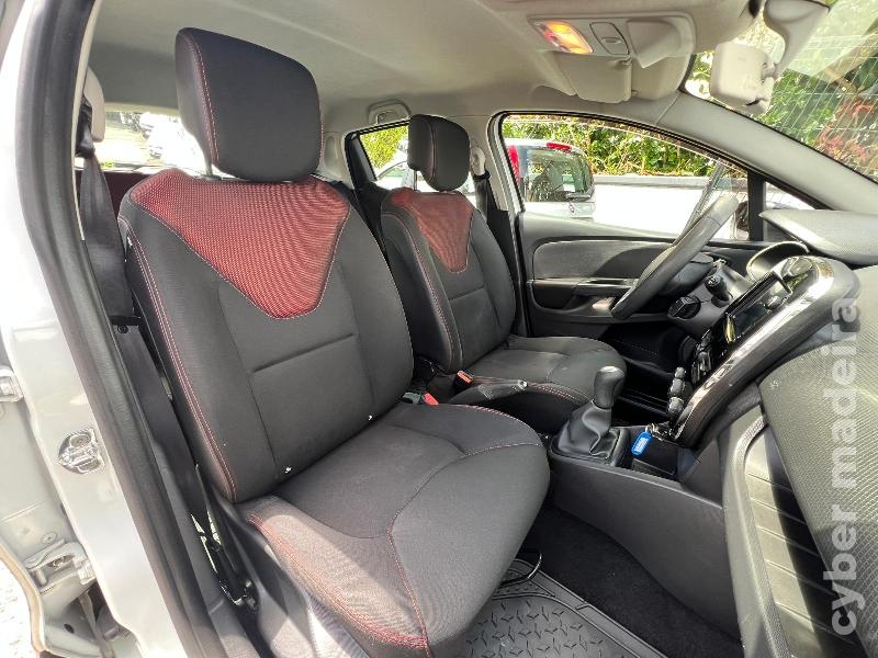 RENAULT CLIO 1.5 DCI 75 cv Gasóleo