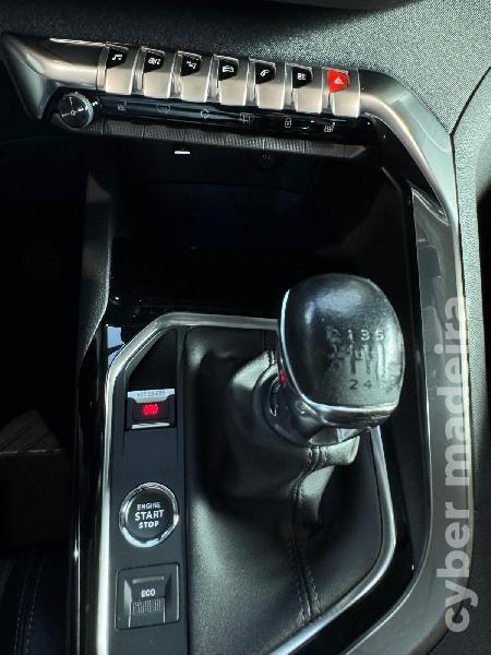 PEUGEOT 3008 1.5 BLUEHDI 130 S&S ALLURE Gasóleo