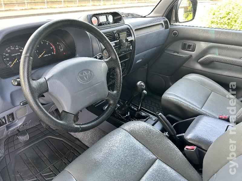 TOYOTA LAND CRUISER 90 3.0 TD Gasóleo