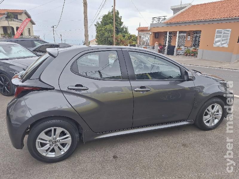 TOYOTA YARIS CONFORT PLUS Gasolina