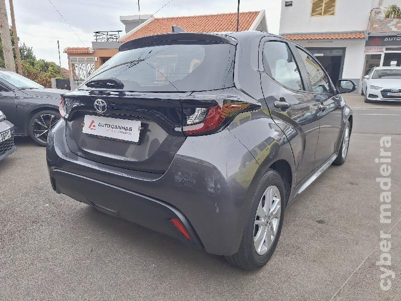 TOYOTA YARIS CONFORT PLUS Gasolina