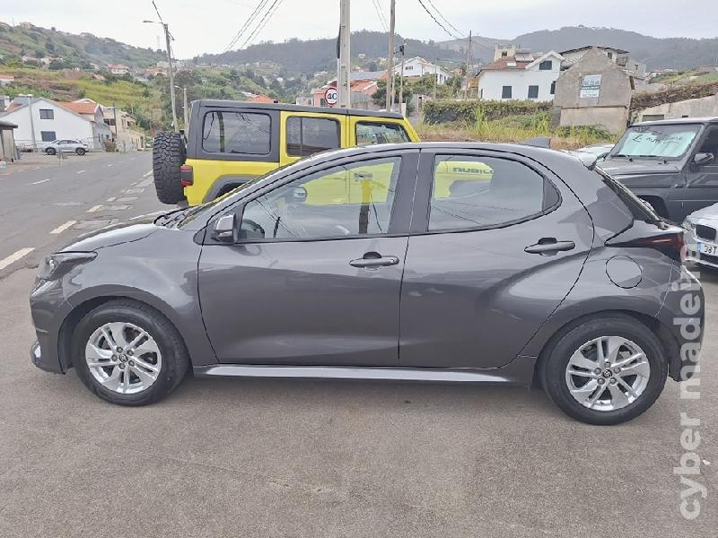 TOYOTA YARIS CONFORT PLUS Gasolina