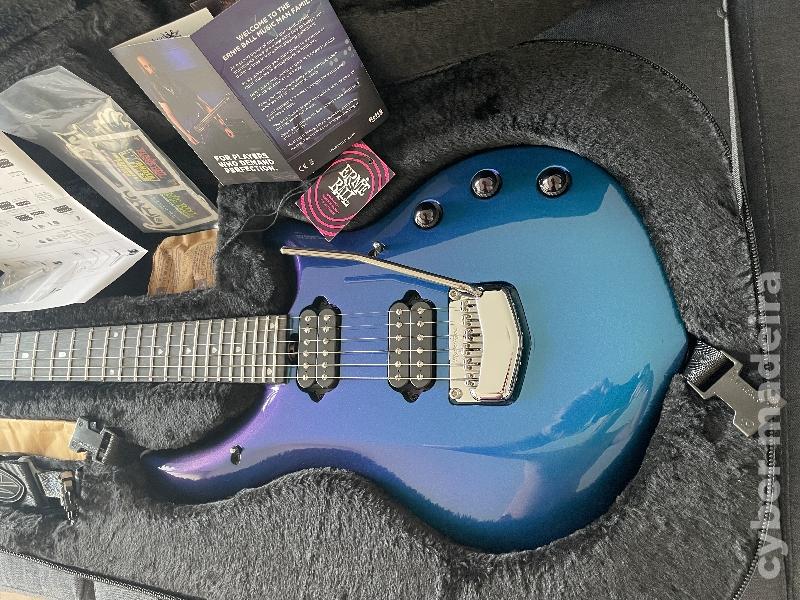 Ernie Ball Music Man John Petrucci Majesty Kinetic Blue