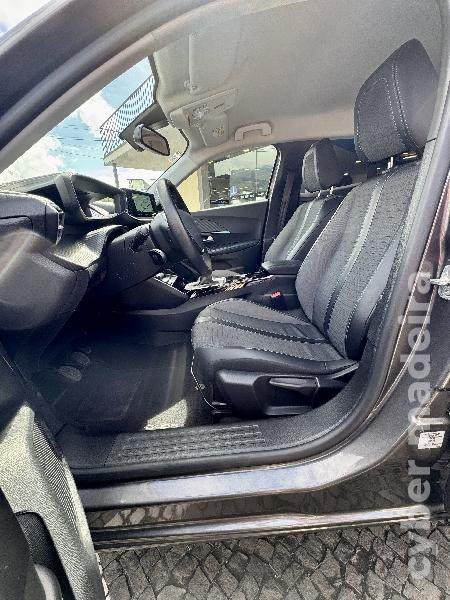 PEUGEOT 2008 Allure Pack 1.2 Turbo Gasolina