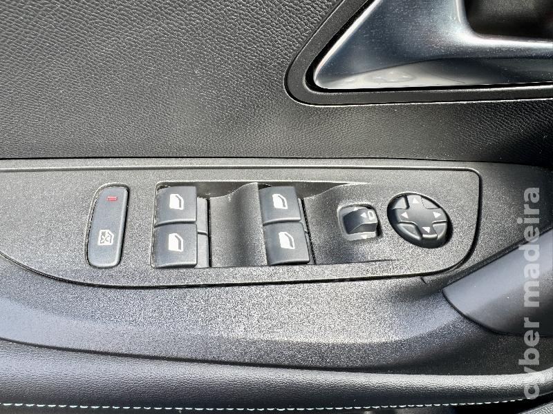 PEUGEOT 2008 Allure Pack 1.2 Turbo Gasolina