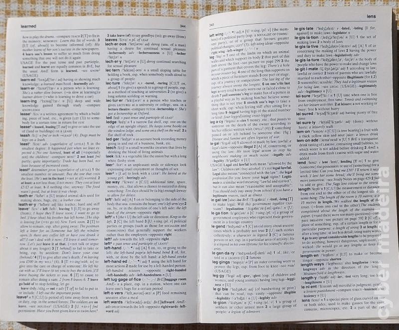 2 dicionários Longman Inglês-Inglês (1 dos quais de bolso)