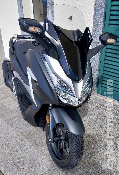 Honda Forza 300 300 cc Scooter