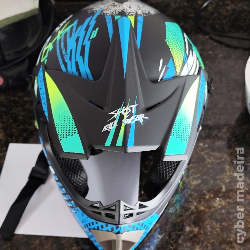 Bike It Capacete + óculos (novo!) M