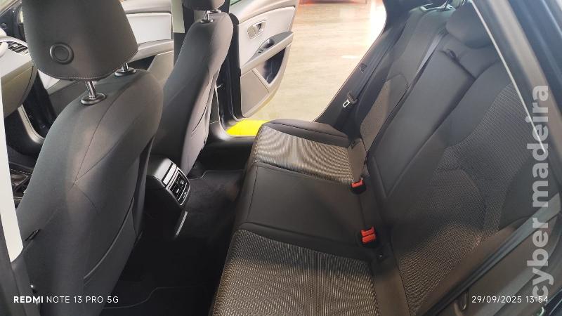 SEAT LEON ST 1.6 TDI STYLE Gasóleo