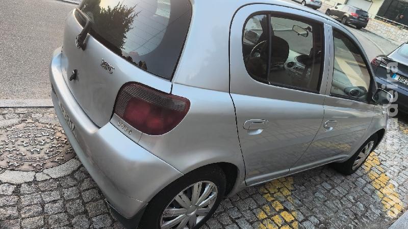 TOYOTA YARIS 1.0 vtii Gasolina