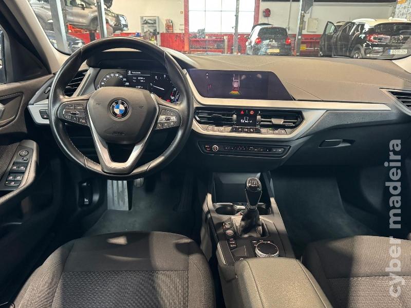 BMW Serie 1 116D ADVANTAGE Gasóleo
