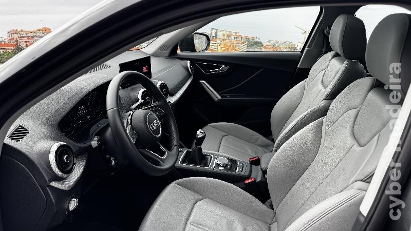 AUDI Q2 1.5 35 TSI sport line Gasolina