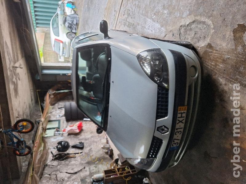 RENAULT CLIO 1.5 dci Gasóleo