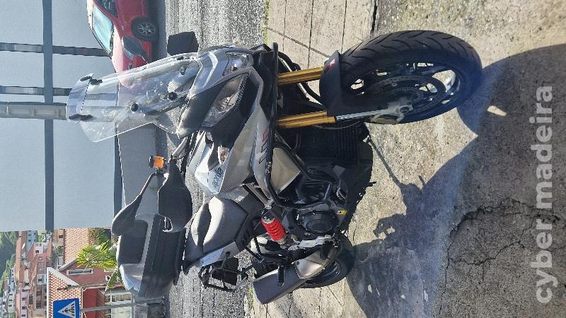 Aprilia Caponord 1200Abs 1.200 cc Sport, turismo