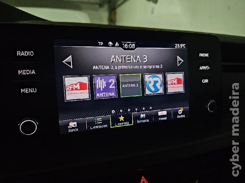 SKODA FABIA SCALA TSI 95CV 5P STYLE PLUS LED 2022 Gasolina