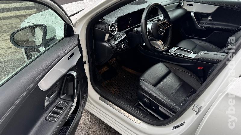 MERCEDES A 200 1.3 PROGRESSIVE AUTOMÁTICO Gasolina