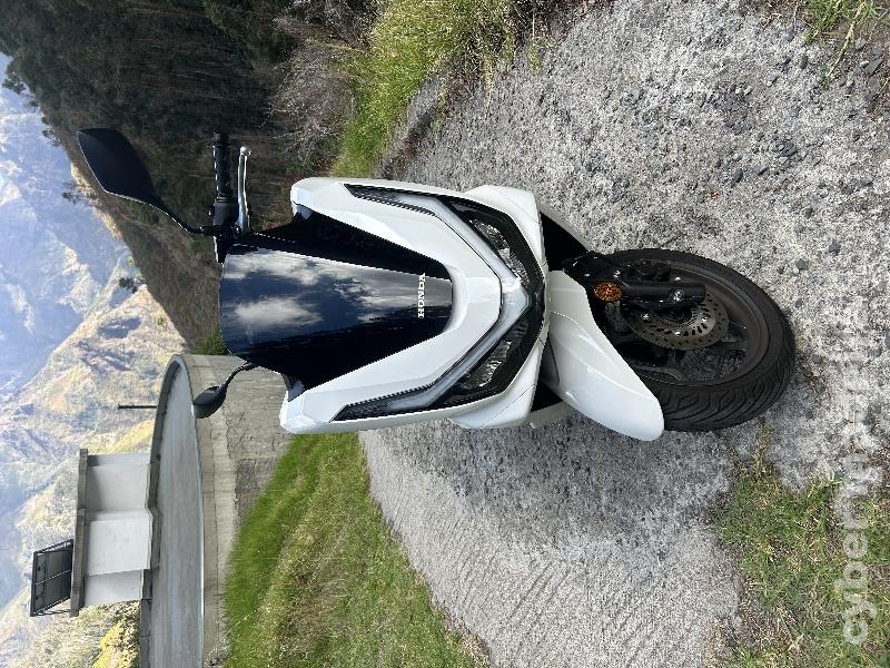 Honda PCX 125 cc Scooter