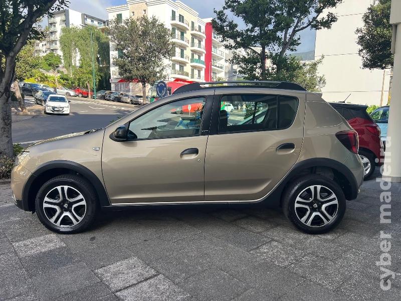 DACIA SANDERO 1.5 DCI Gasóleo