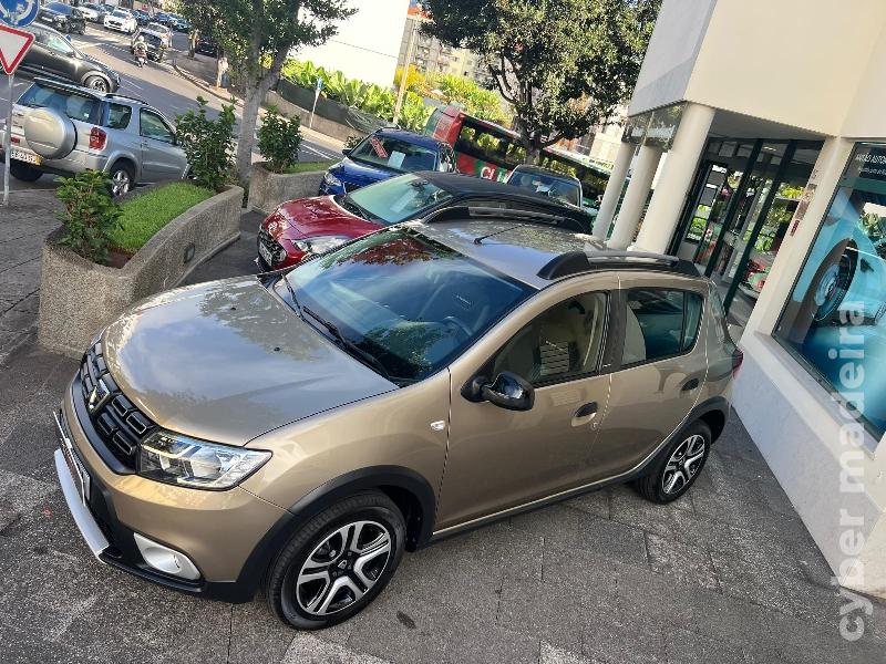 DACIA SANDERO 1.5 DCI Gasóleo