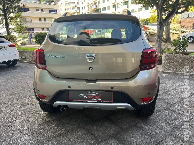 DACIA SANDERO 1.5 DCI Gasóleo
